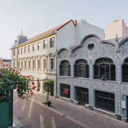 Noo'Vo Central Apartaments Oradea Luaran gambar
