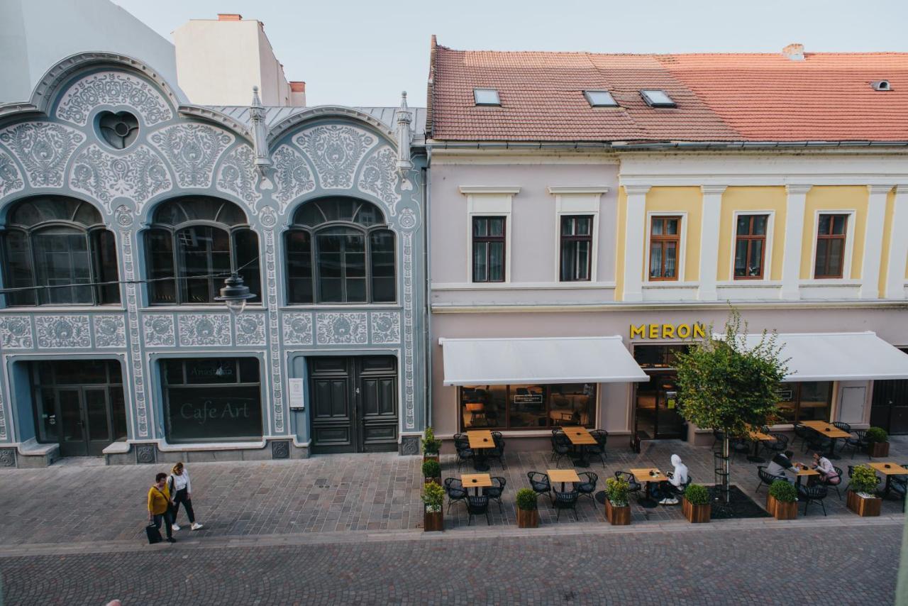 Noo'Vo Central Apartaments Oradea Luaran gambar